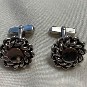 🦩VINTAGE silver tone round detailed cuff links
